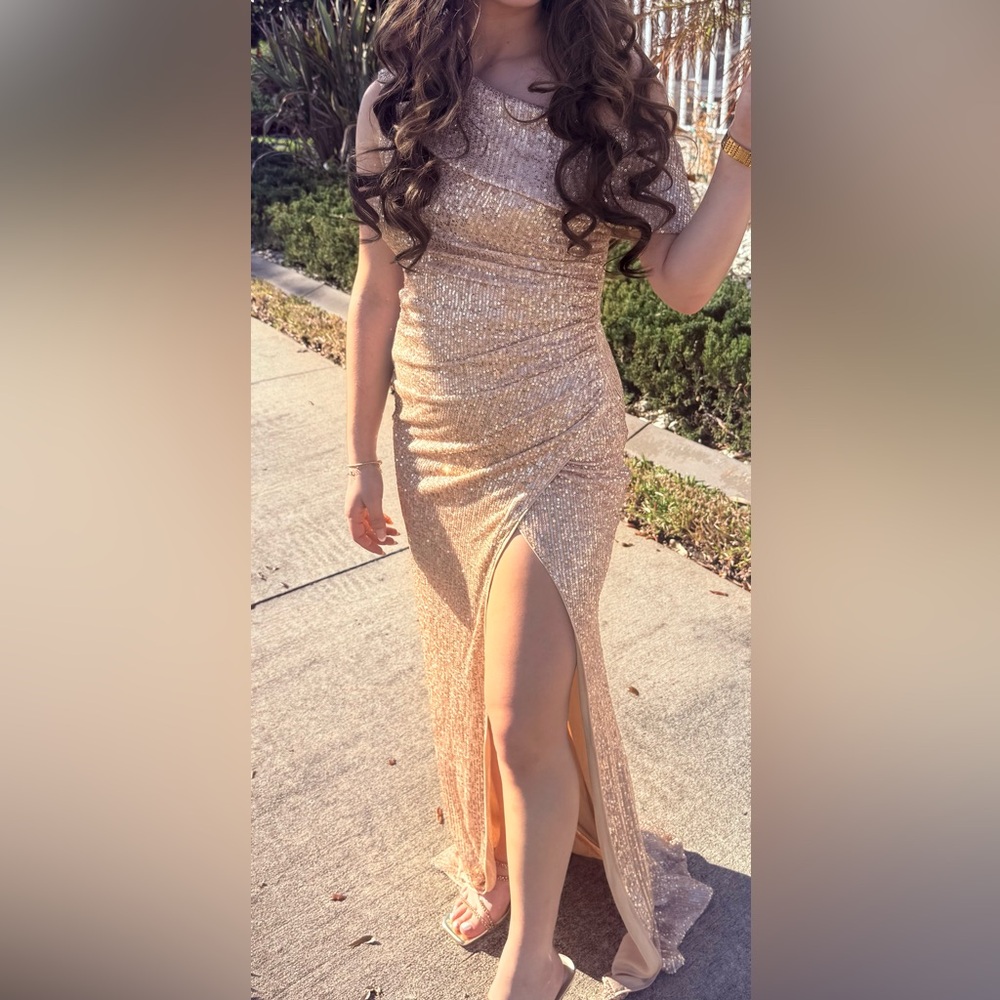 Glamorous Gold One-Shoulder Sequin Dress- worn for few hours - Picture 2 of 7